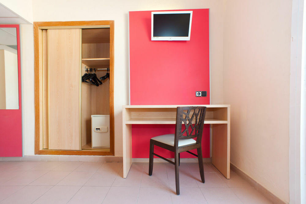 The Red Hotel By Ibiza Feeling - Adults Only San Antonio  Exteriér fotografie